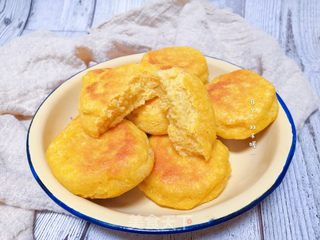 烙玉米面饼子的做法步骤：11