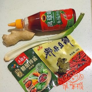 秘制快手酱香饼的做法步骤：1