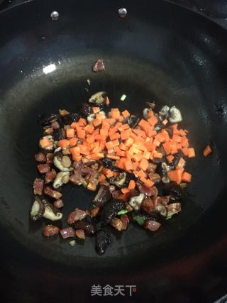 简易版八宝炒饭的做法步骤:8