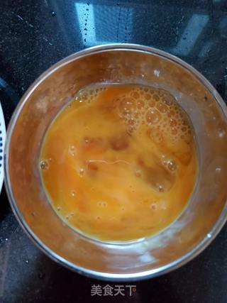 香蕉鸡蛋饼的做法步骤:2