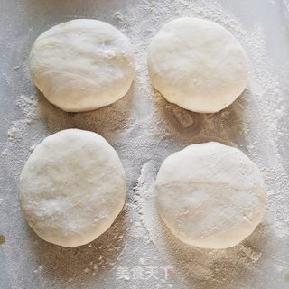 韭菜鸡蛋馅饼的做法步骤:6