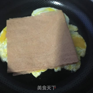 酥皮高粱煎饼卷的做法步骤：6