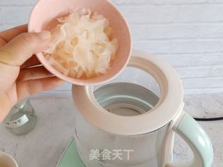 桃胶皂角米雪燕羹的做法步骤:3