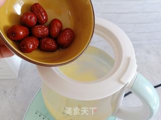 红枣小米粥的做法步骤:3