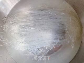 凉拌菠菜粉丝的做法步骤:2