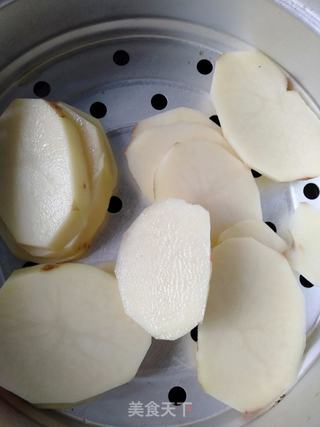 土豆丸子的做法步骤:2