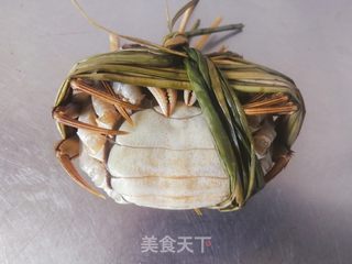 又到菊黄蟹肥秋正浓,教大家做清蒸螃蟹的做法步骤:2