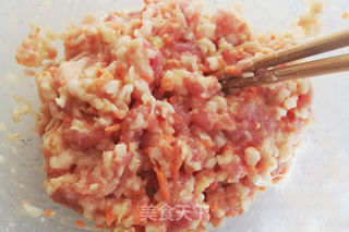 四喜丸子——年夜饭红烧狮子头的做法步骤:6