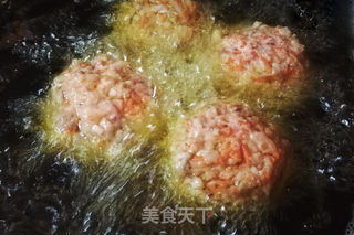 四喜丸子——年夜饭红烧狮子头的做法步骤:8