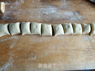 红薯豆沙卷的做法步骤:12