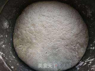 黑芝麻花生米浆馒头的做法步骤:8