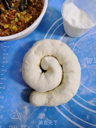 胡萝卜玉米猪肉馅饼的做法步骤:7