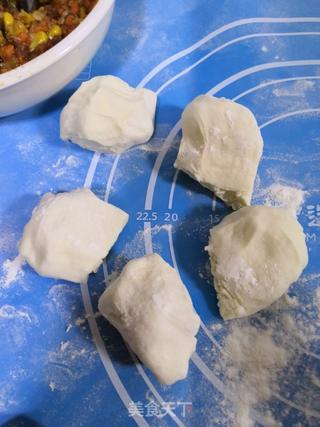 胡萝卜玉米猪肉馅饼的做法步骤:8