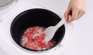简单好吃的菜焖饭的做法步骤:2
