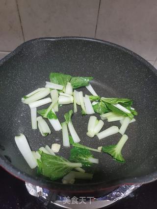 小白菜炒贝壳面的做法步骤:7