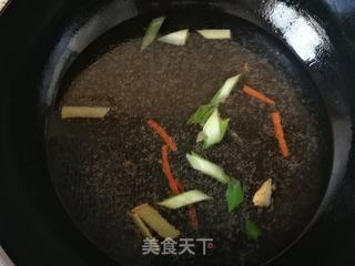 蕃茄白菜鲫鱼汤的做法步骤:5