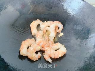 滑蛋虾仁的做法步骤:4