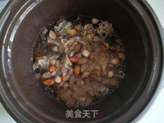 红薯花生桃胶汤的做法步骤：11