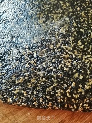 黑白芝麻糖的做法步骤:12