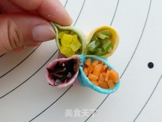 四喜饺子的做法步骤:11
