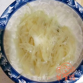 炝拌芥菜丝的做法步骤:2