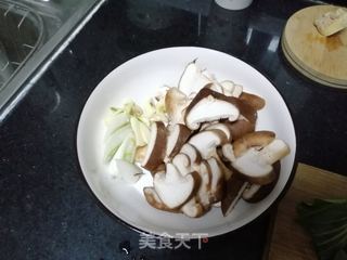 香菇黑白菜的做法步骤：2
