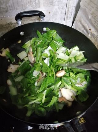 香菇黑白菜的做法步骤：4