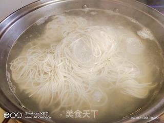 青菜西红柿鸡蛋面的做法步骤:3