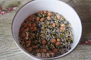 杂粮粥的做法步骤:2