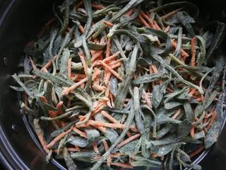 蒸红薯面条菜的做法步骤:8