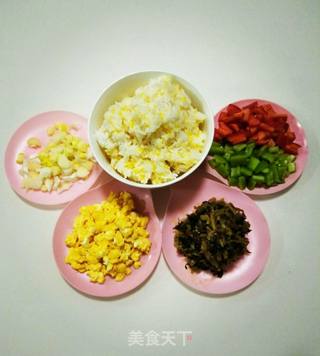 咸菜(梅菜笋丝)炒饭的做法步骤:4