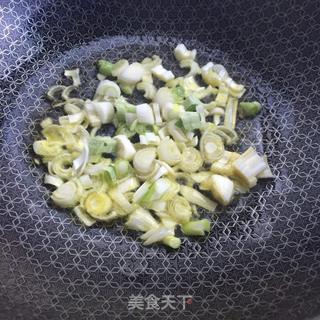 孜然包菜炒细面的做法步骤：5