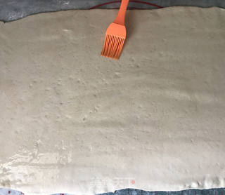 香葱火腿肠花卷的做法步骤:7