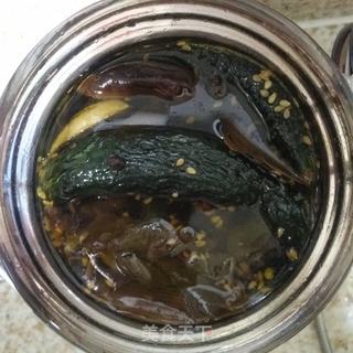 黄瓜咸菜煮海鲜面的做法步骤：2