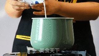 有家鲜厨房：姜撞奶的做法步骤：4