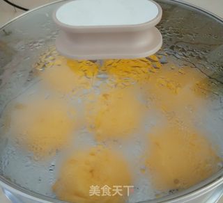 南瓜花样馒头的做法步骤:16