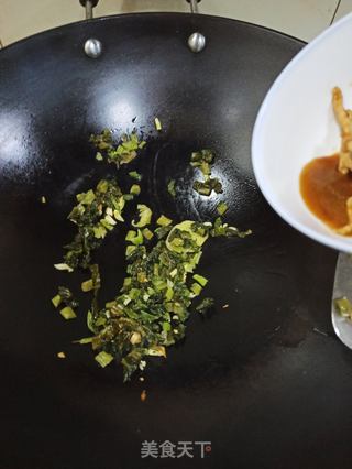 雪菜肉丝炒年糕的做法步骤:6