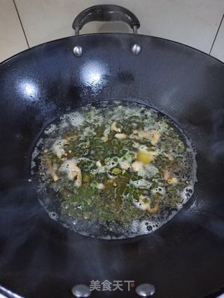 雪菜肉丝炒年糕的做法步骤:7