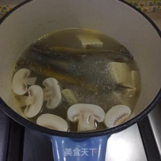 泥鳅冻豆腐汤的做法步骤:8