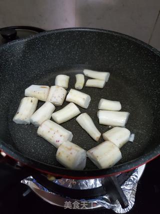 隔沙肉煲胡萝卜山药汤的做法步骤:7