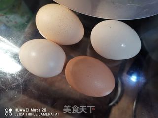 不一样的鸡蛋面的做法步骤:2