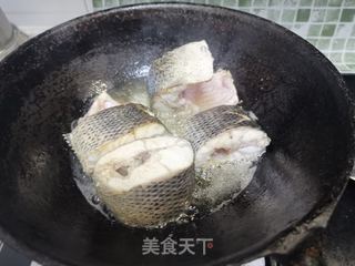 红烧黑鱼段的做法步骤:4