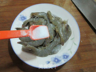 避风塘炒虾（山寨版）的做法步骤：3