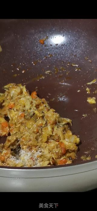 蟹粉炒饭的做法步骤:6