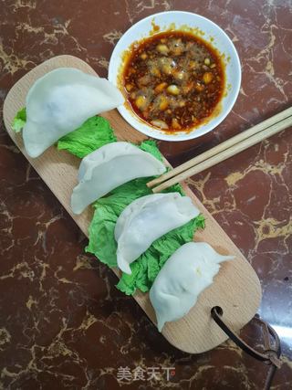 猪肉酸菜饺子的做法步骤:11