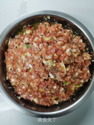 猪肉酸菜饺子的做法步骤:8