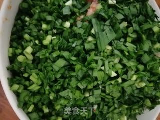 猪肉韭菜饺子的做法步骤:4