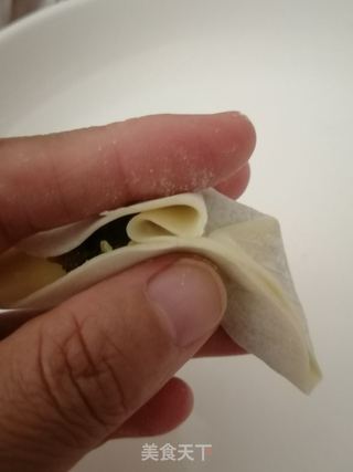猪肉韭菜饺子的做法步骤:11