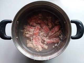羊肉鸭血荠菜汤的做法步骤:2