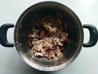 羊肉鸭血荠菜汤的做法步骤:5